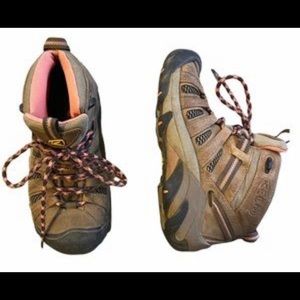 KEEN Hiking Boots tan/brown with pink accents